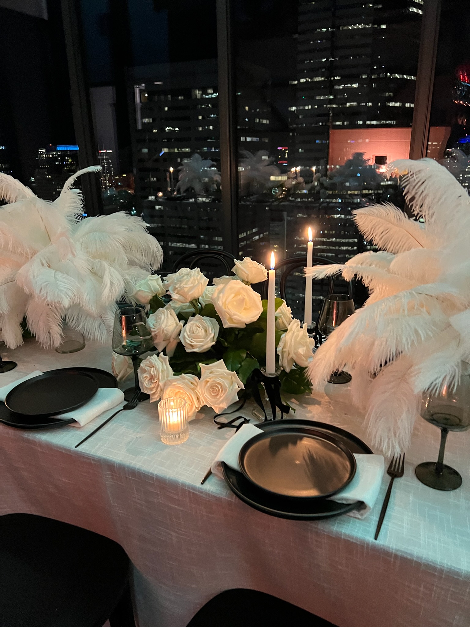 Luxury feather tablescape